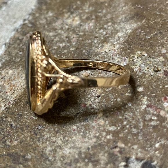 SOLID 14KT Gold Onyx Signet Ring - Picture 5 of 14